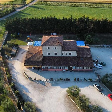 Agriturismo La Vecchia Cascina Di Paolo & Belinda Villa Pietrelcina Exteriör bild