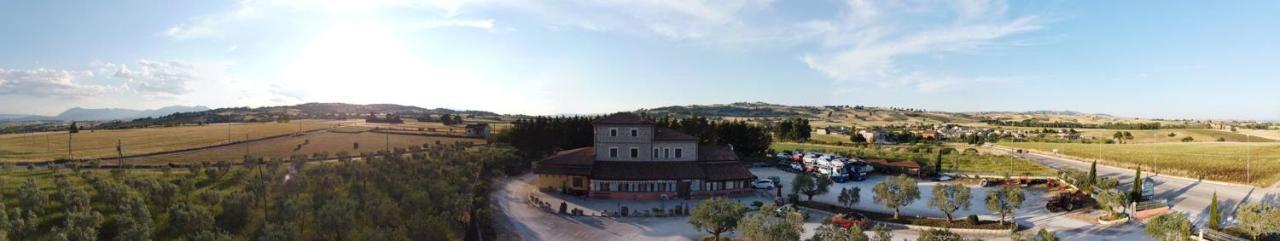 Agriturismo La Vecchia Cascina Di Paolo & Belinda Villa Pietrelcina Exteriör bild