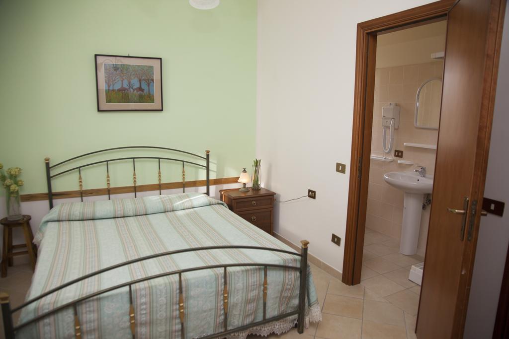 Agriturismo La Vecchia Cascina Di Paolo & Belinda Villa Pietrelcina Exteriör bild