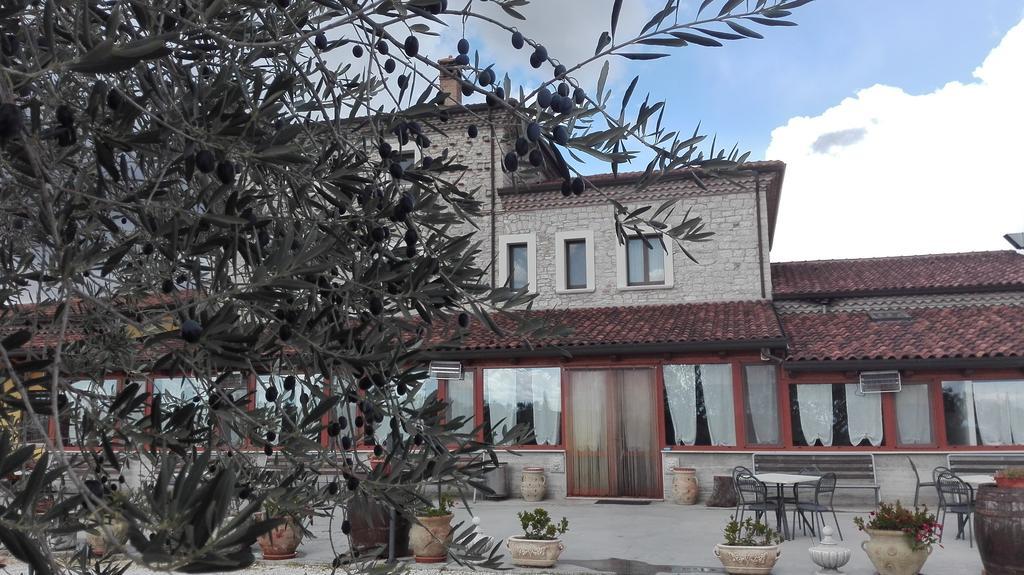 Agriturismo La Vecchia Cascina Di Paolo & Belinda Villa Pietrelcina Exteriör bild